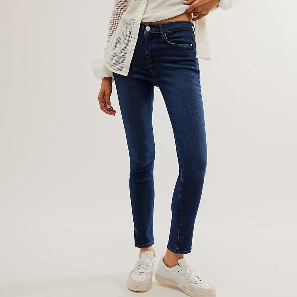 Frame Denim Le High Skinny Jeans with Side Slit, Size 28.